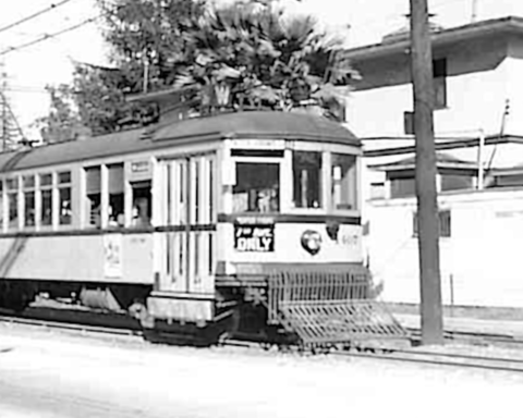 Train clossing Marmion Way circa 1935